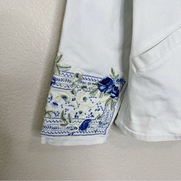 Denim & Co Vintage Embroidered Stretch Long Sleeves Jean Jacket - Picture 7 of 14